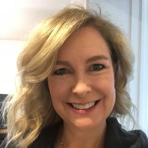 Meet your Posher, Lori